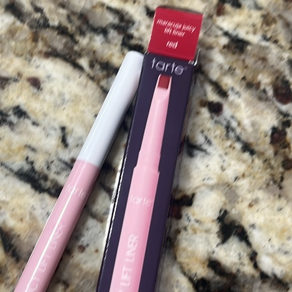 💕🌙Tarte Red Maracuja Juicy Lift Liner - Picture 3 of 10